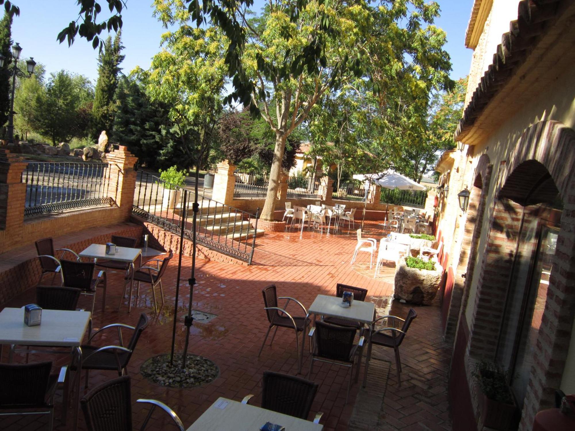 Balneario Cervantes Santa Cruz De Mudela Exterior photo